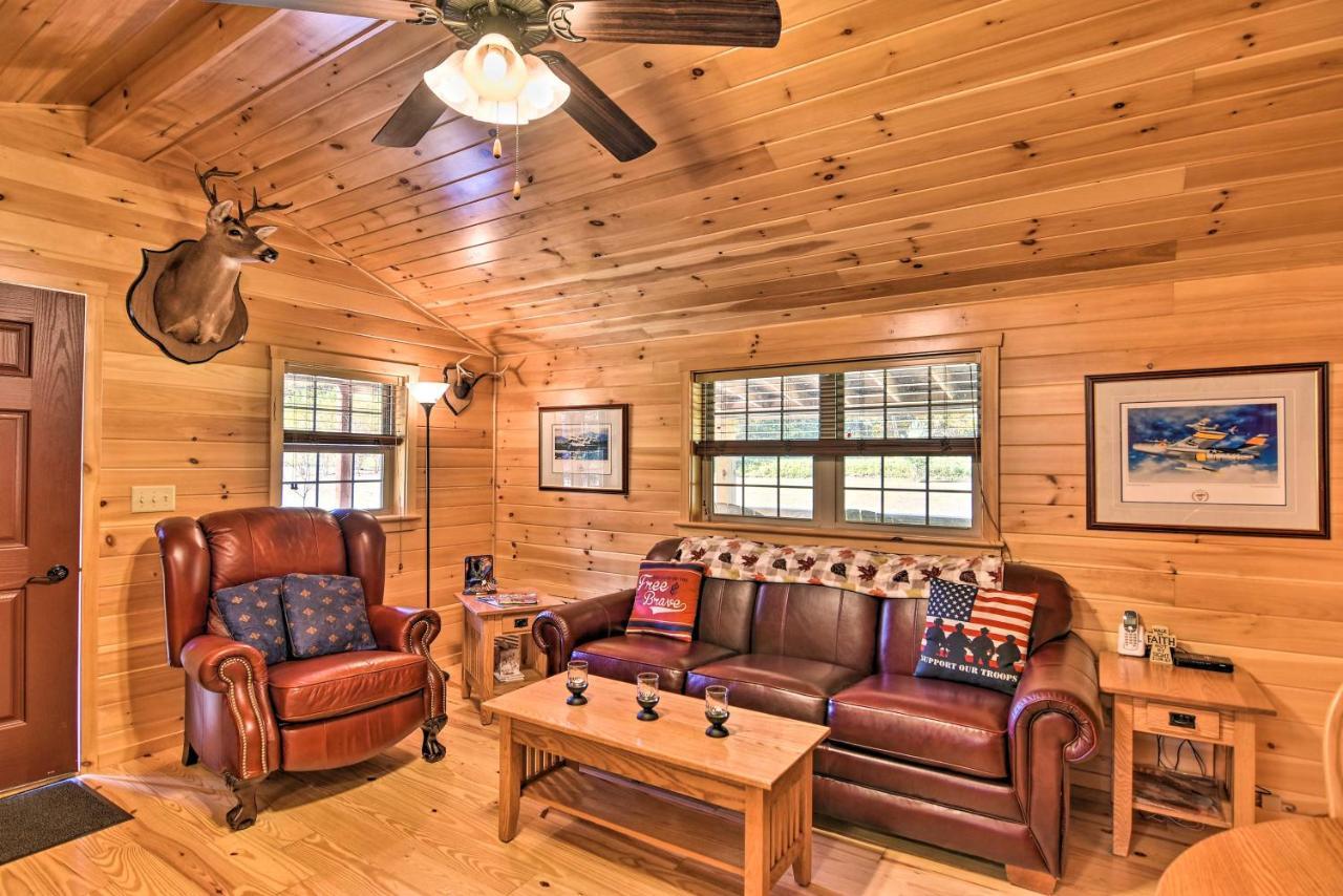 Pet-Friendly Cabin With Fire Pit And River Access! Parsons Exterior photo